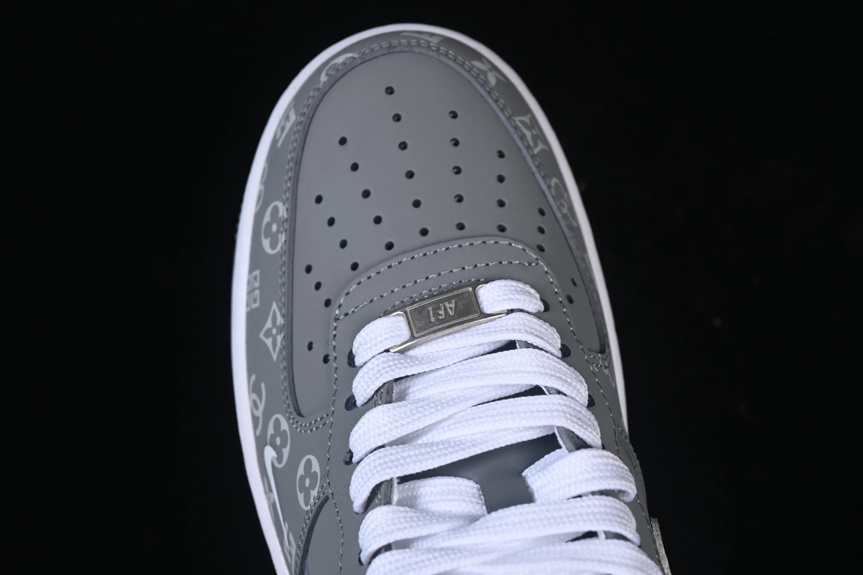 All categories Nk Air Force 1 Air Force series Nk Air Force 1 Low Air Force low-top Nike Air Force 1'07 Low joint gray and white print Air Force 1 low-top casual sneakers NH0601-575